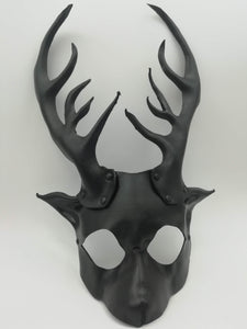 Mascara de ciervo
