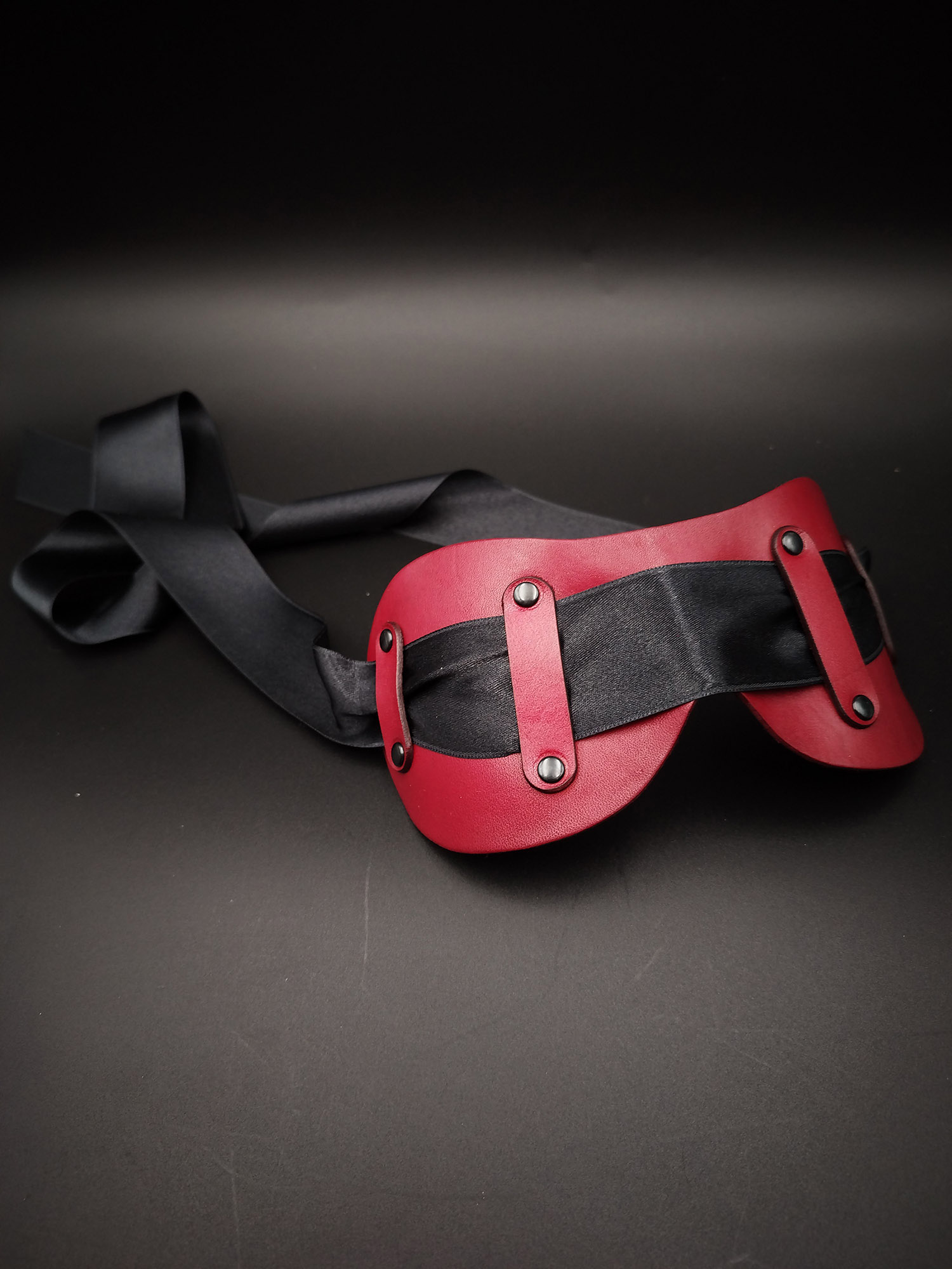 Blindfold rojo para máscaras sensuales